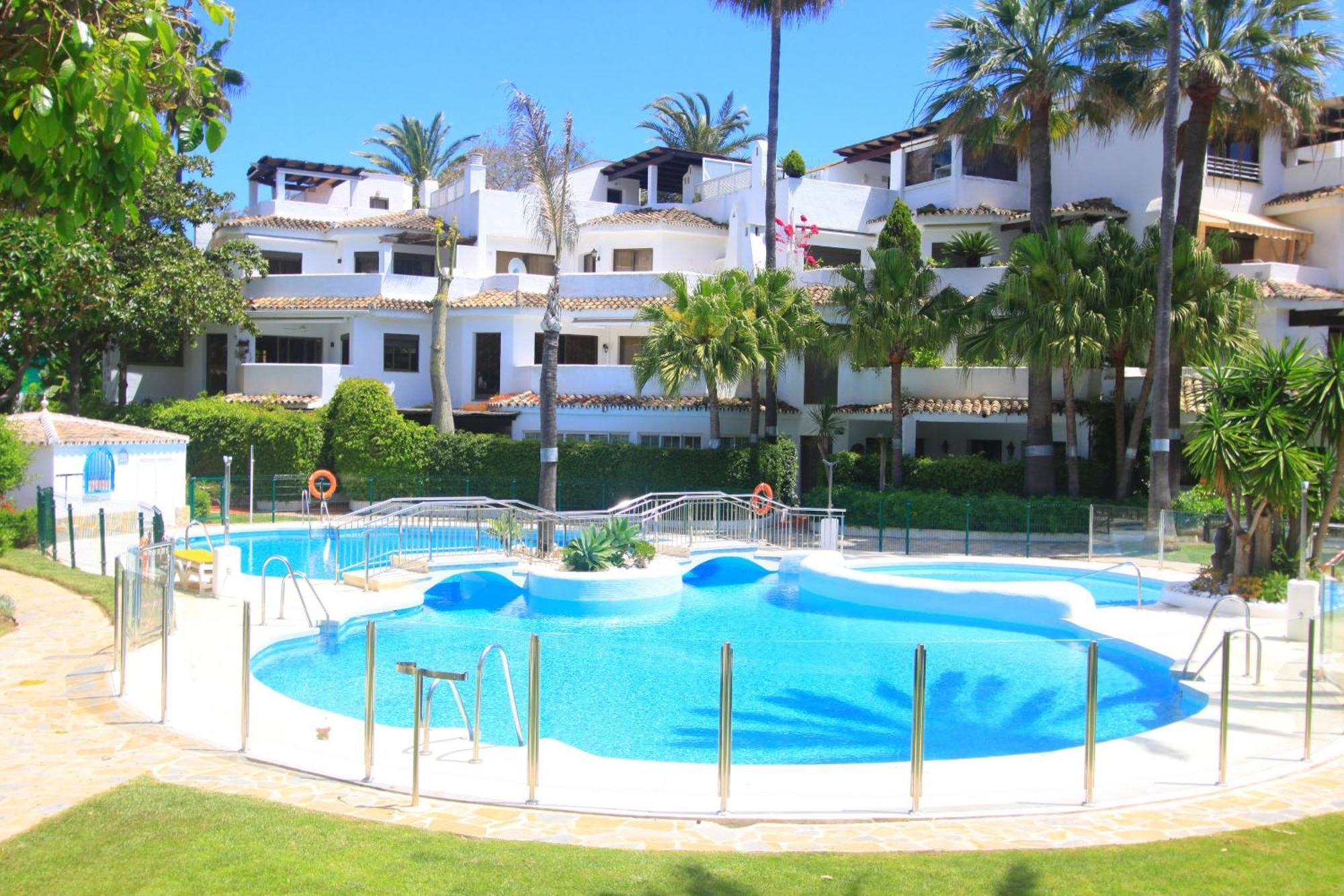 1108 Beachfront 2 Apartments With Roofterrace 80Mtrgt Beach 3 Pools Marbella Exterior foto